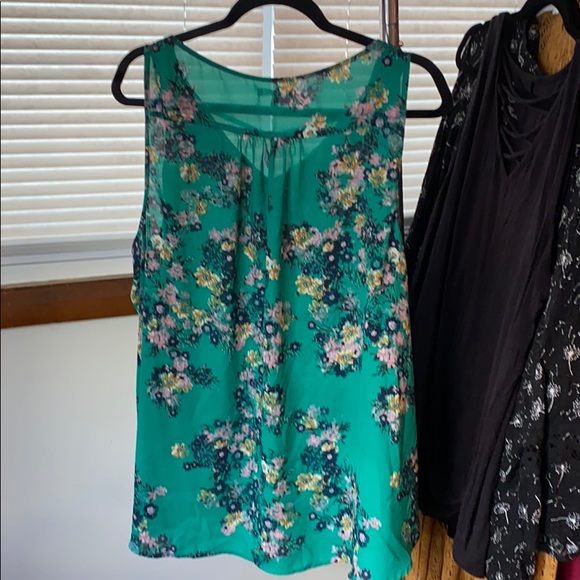 Tank - Picture 3 of 3